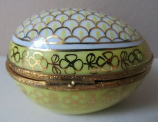 Vintage Peint Main LIMOGES TRINKET BOX Egg Shaped GOLD TRIM Flower Basket 3