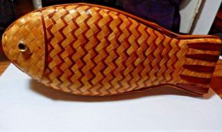 Small Rattan Basket With Lid In Shape Of A Fish 8 1/2 X 3 1/4 "