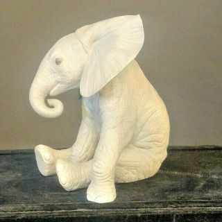Lenox Porcelain Smithsonian Endangered Species African Elephant Calf.