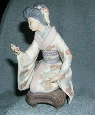 Lladro Japanese Geisha Girl DAISA 1984 Figurine 7 