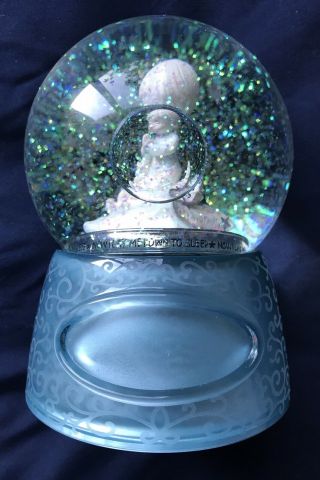 Things Remembered Musical Snow Globe - Plays The Lord Is My Shepherd - Boy Prays