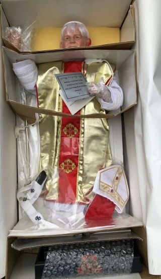 Pope John Paul Ii The Danbury Gold Robe