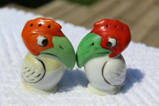 Vintage Lusterware Toucan Birds Salt And Pepper Shakers - Japan