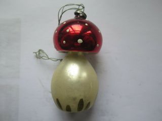 GLASS CHRISTMAS TREE DECORATION MUSHROOM or TOADSTOOL c1950s Approx 7 cms TALL 2