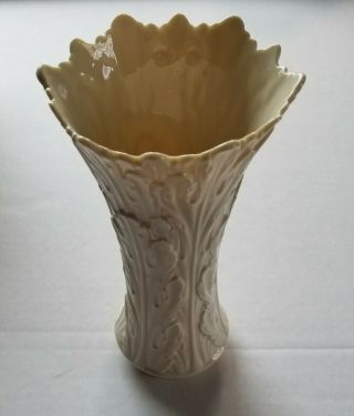Lenox Woodland Ivory White Cream Flower Vase Sculpted Leaves 8.  5 " Tall Vintage