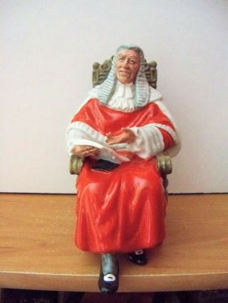 Royal Doulton Figurine The Judge Gloss Finish Hn2443a Retired 1992