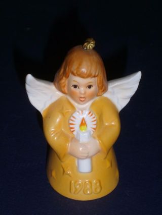 GOEBEL W.  GERMANY WHITE PORCELAIN Girl Miniature Figurines 602/Angel Bell 1988 3