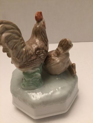VTG Otagiri musical Figurine Rooster,  Hen,  Chicks “Oh What A Morning “ 5