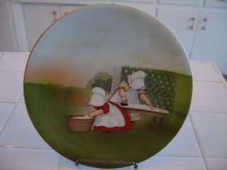 Adorable Antique Royal Bayreuth Germany Sun Bonnet Babies Plate " Ironing "
