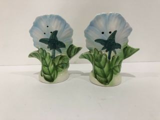 PY Japan Anthropomorphic Blue Cornflower Faces Salt & Pepper Shakers - Lefton 2