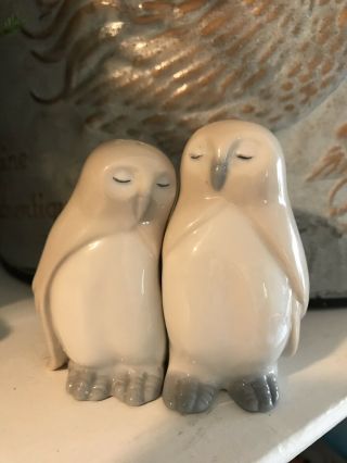 Adorable Fitz And Floyd Owls Salt And Pepper Shaker