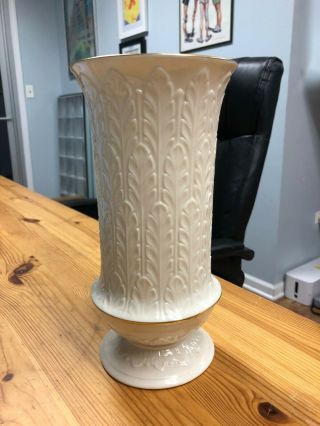 Lenox Ivory Vase Gold Trim Autumn Leaf Pattern With No Damage,  No Cracks