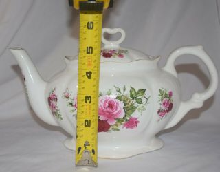 EUC Fine Porcelain Tea Pot Roses Made In England 30 - 32 Oz 2