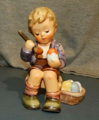 Goebel Hummel Figurine " Easter 