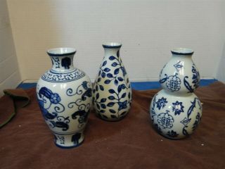 The Bombay Company Set Of 3 Floral Ceramic Blue & White Vases