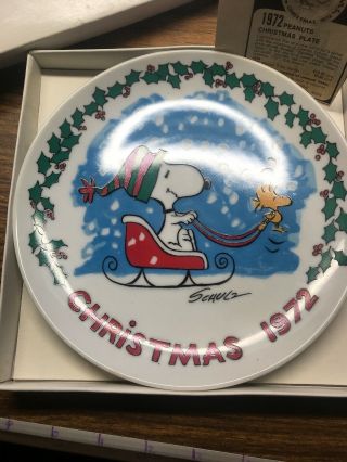 Peanuts Family Collectors Series Plate - Christmas,  Snoopy On Sled (1972)