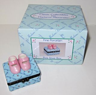 Madame Alexander Fine Porcelain Pink Shoe Box 1999 Dolly 