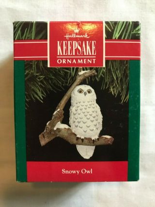 1991 Hallmark Keepsake Ornament " Snowy Owl "
