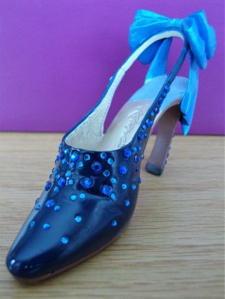 Just The Right Shoe - Forever Yours,  Blue - Artist ' s Edition,  GCC Exclusive 2