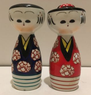 Vintage Hand Painted Asian Japanese Man Woman People Salt & Pepper Shakers Japan