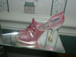 2005 - RAINE - JUST THE RIGHT SHOEEVENT PIECE FIGURINE.  - FAIRY TALE - NOBOX/ NO 2