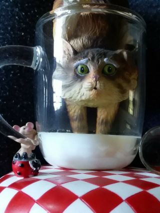 Danbury " Curiosity " Cat Figurine By Gary Patterson