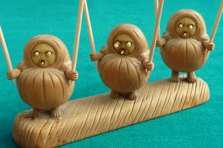 Unusual Japanese Kobe Kobi Novelty Eyes Triple Wooden Men Toothpick Holder