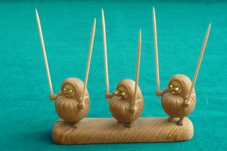 Unusual Japanese Kobe Kobi Novelty Eyes Triple Wooden Men Toothpick Holder 2