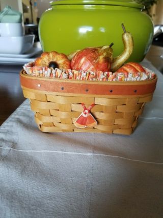 Longaberger 1999 Candy Corn Basket With Liner,  Protector