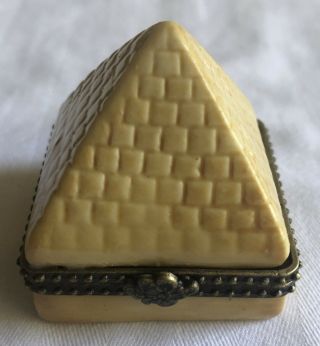 Vintage Pyramid Trinket Box W/hinged Lid And Tiny Camel Inside