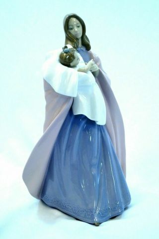 Lladro " A Mother 
