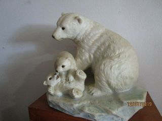 Masterpiece Porcelain Homco Polar Bear And Cubs 1993 Endangered Species Series