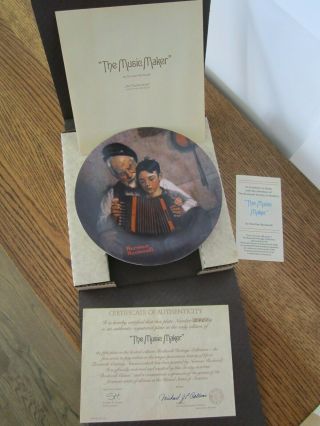 Knowles Norman Rockwell Collector Plate The Music Maker Limited Edition w/CofA 2