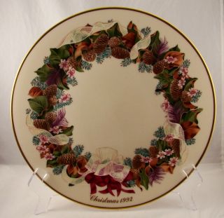 Lenox 1992 North Carolina Colonial Christmas Wreath Issue Collector Plate 10.  75 "