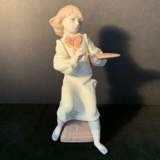Lladro Collectible Figurine Little Artist 6368 Sitting Brush Spain Porcelain Nr