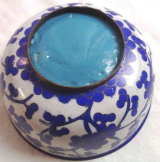 Vintage Chinese Cloisonne Small Decorative Blue & White Bowl
