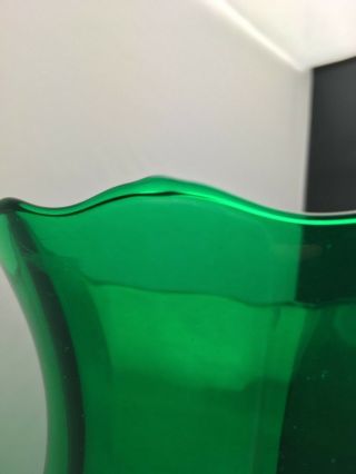 Large Vintage Emerald Green Glass Vase w Clear Stem Scalloped Rim Flashed On 10 