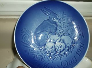 1981 Mothers Day Danish Plate Rabbits Bunnies Bing & Grondahl