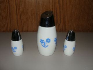 VTG Salt & Pepper Shakers Sugar Corning ware Corelle Cornflower Blue LOT5 3