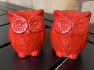 Ceramic Retro Vintage Style Red Orange Owl Salt Pepper Shakers