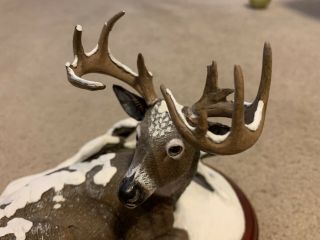 The Danbury WINTER STAG Bob Travers LARGE White - Tail Deer Figurine & Base 2