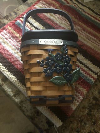 2012 Longaberger Collectors Club Member Basket With Forget Me Knot Tie On