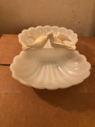 Vintage Avon Sea Shell Milk Glass & Doves Dividen Soap Dish