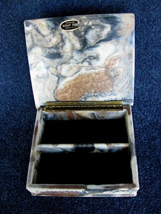 INCOLAY STONE SIMILAR TO SOAP STONE SOUVENIR JEWELRY BOX 1999 KENTUCKY DERBY 3