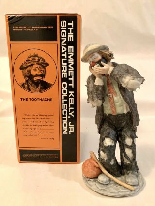Emmett Kelly Jr.  “the Toothache” Flambro Autographed Collectible Figurine,  9845