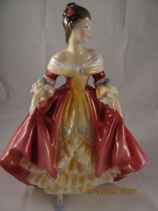 Royal Doulton " Southern Belle " Figurine Hn 2229 1957: Nr