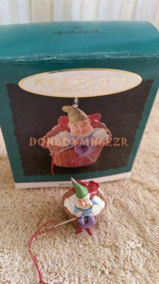 Hallmark 1994 Corny Elf Popcorn String Miniature Christmas Ornament