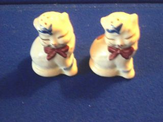 Shawnee Cat Puss N Boots Salt And Pepper Shakers With Label