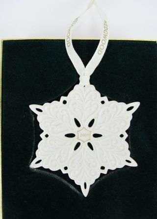 2003 Wedgewood Annual Snowflake Christmas Holiday Ornament
