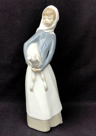 Retired Lladro Spain " Girl W Lamb " 4584 Hand Painted Signed Porcelain Figurine